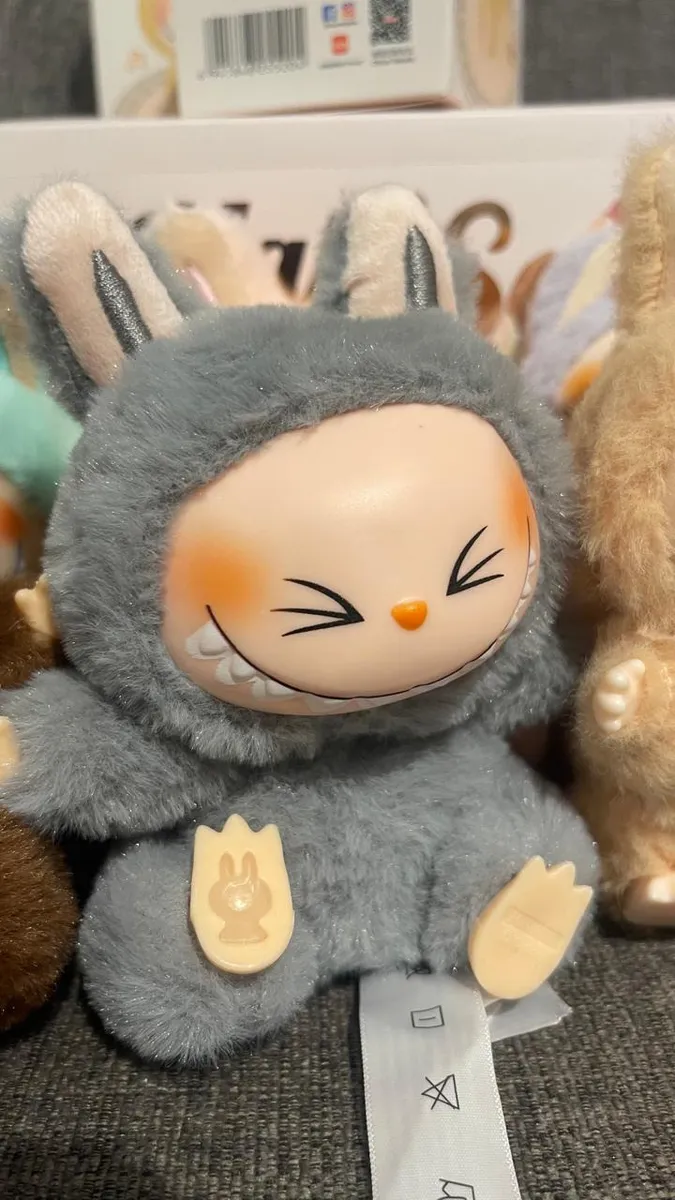 Labubu Oso Peluche Caja Sorpresa 13 Cm Índigo Llavero